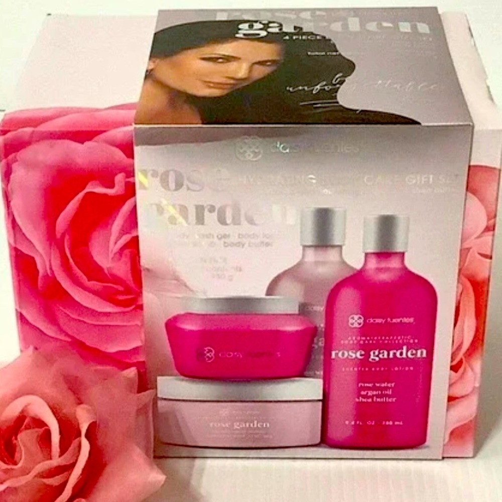 Daisy Fuentes Rose Garden Gift Set